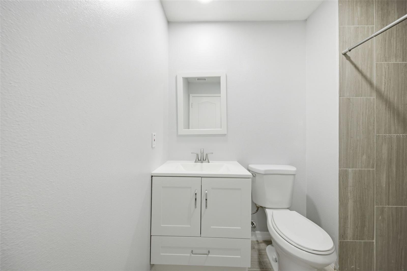 504 Stratfield Dr Property Photo 23