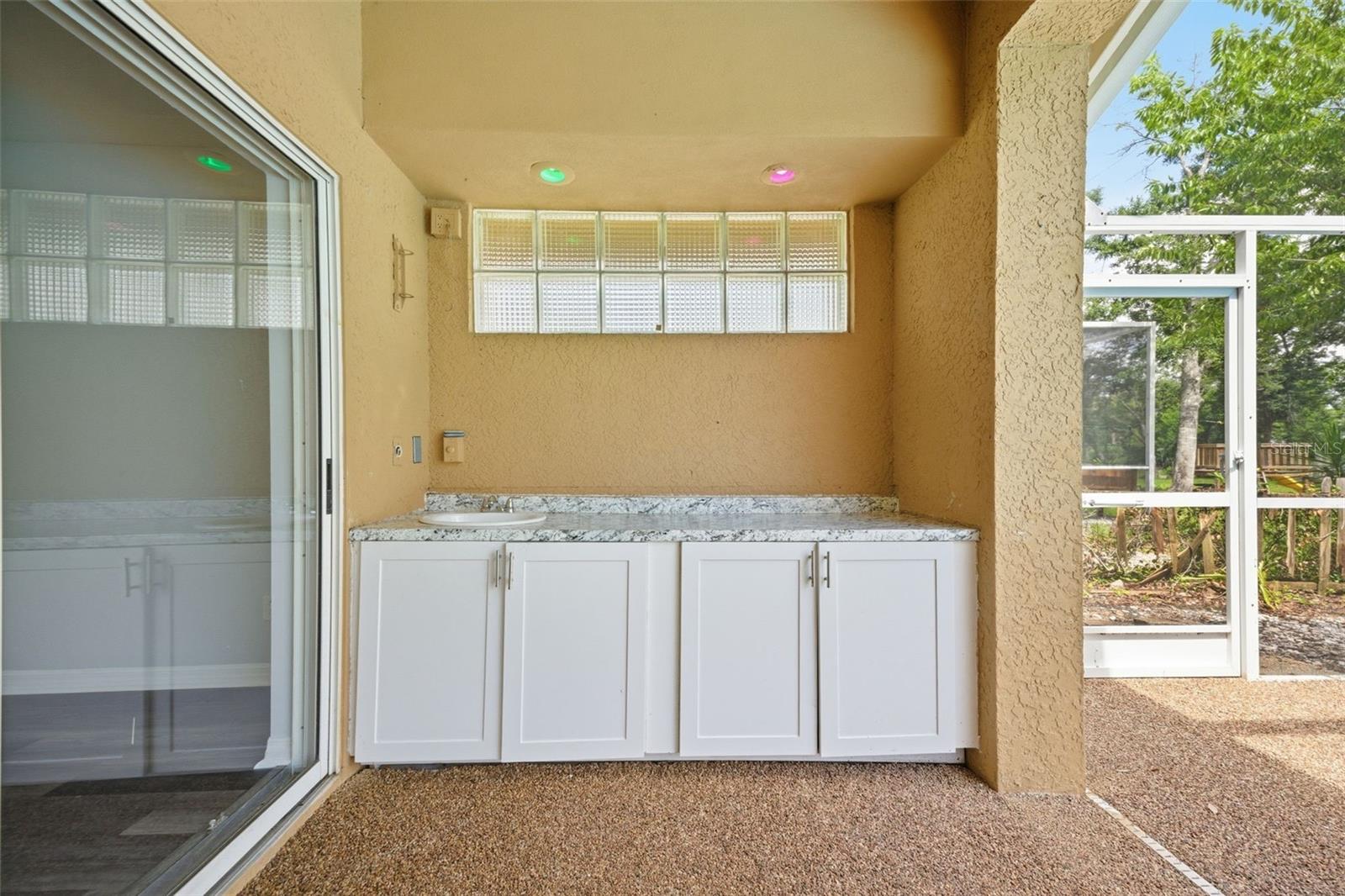 504 Stratfield Dr Property Photo 46
