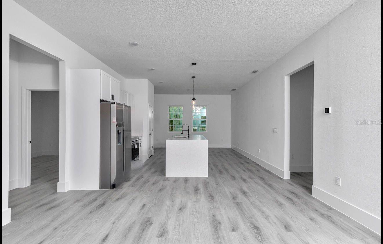 9879 N Caravel Ter Property Photo 10