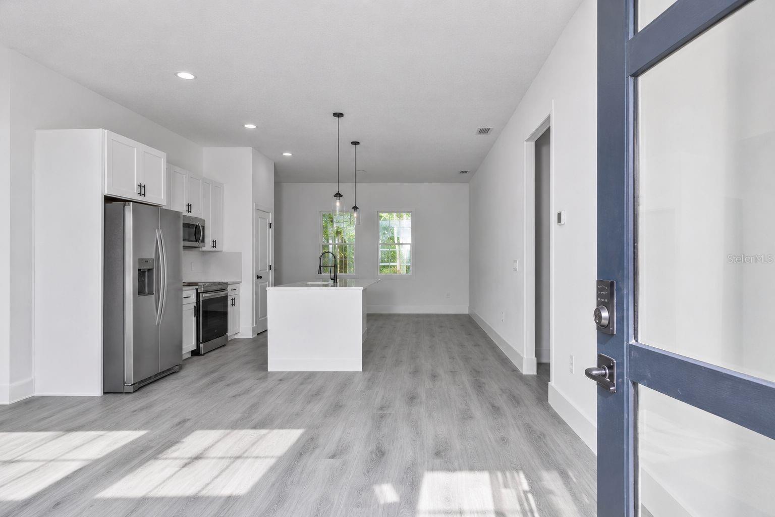 9879 N Caravel Ter Property Photo 11