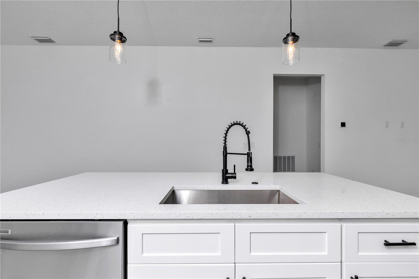 9879 N Caravel Ter Property Photo 16