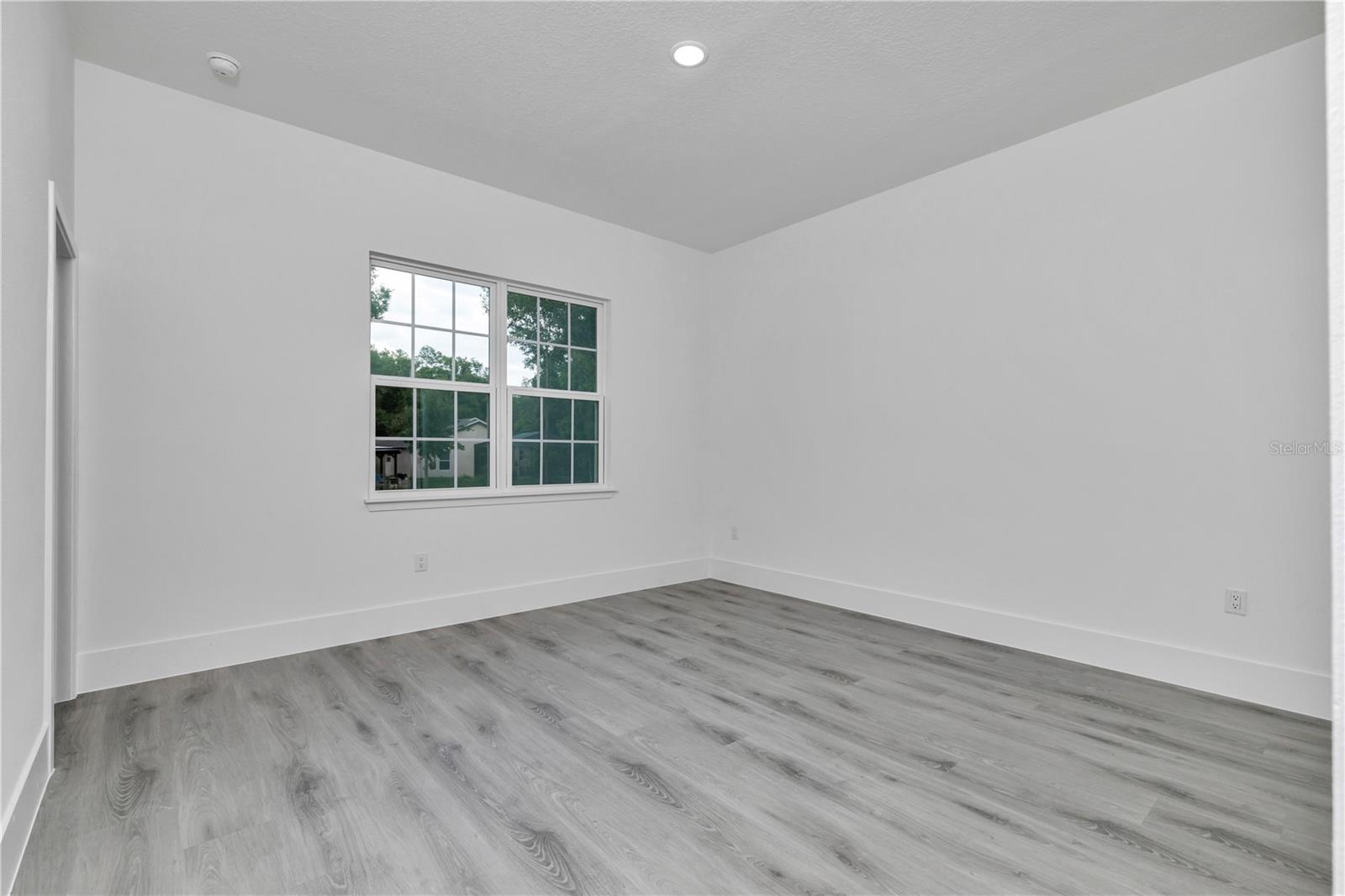 9879 N Caravel Ter Property Photo 22