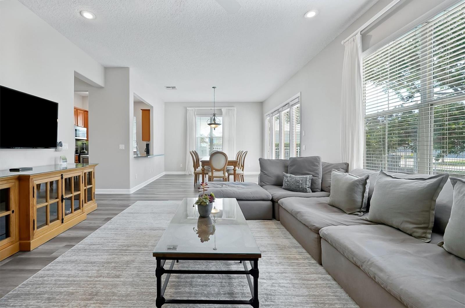 7768 Linkside Loop Property Photo 7