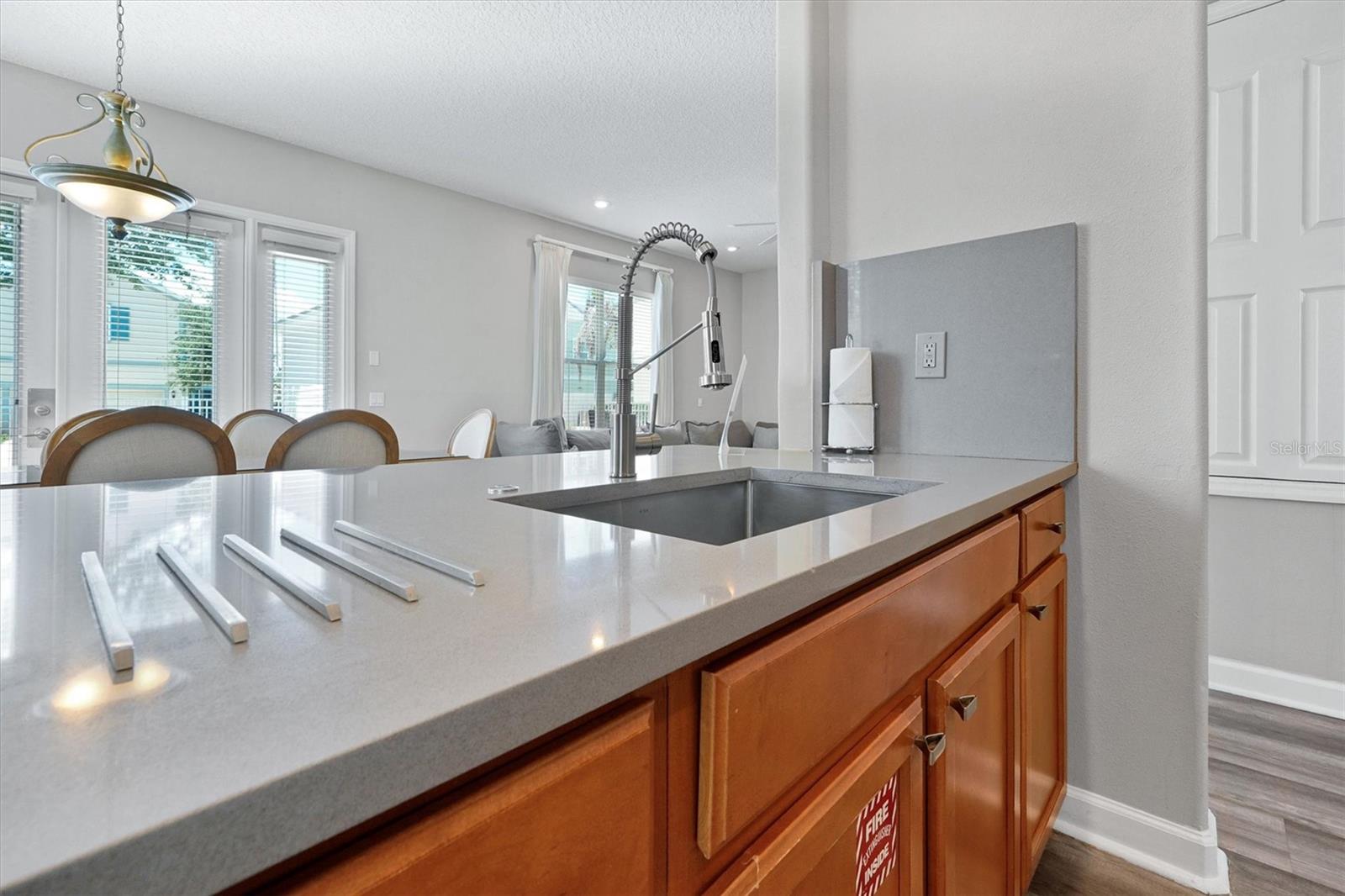 7768 Linkside Loop Property Photo 13