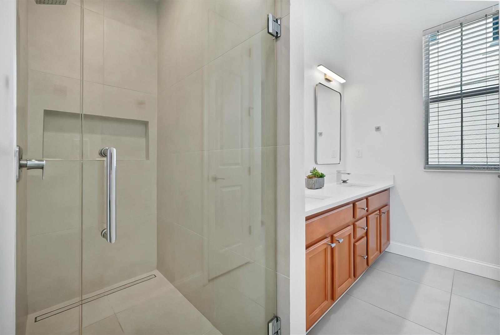 7768 Linkside Loop Property Photo 27