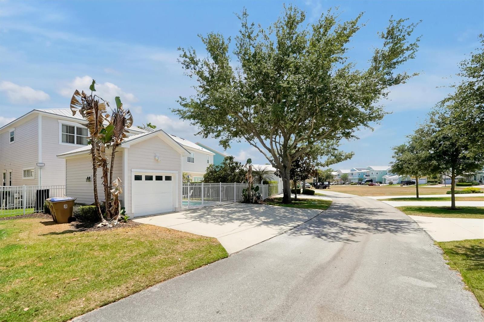 7768 Linkside Loop Property Photo 43