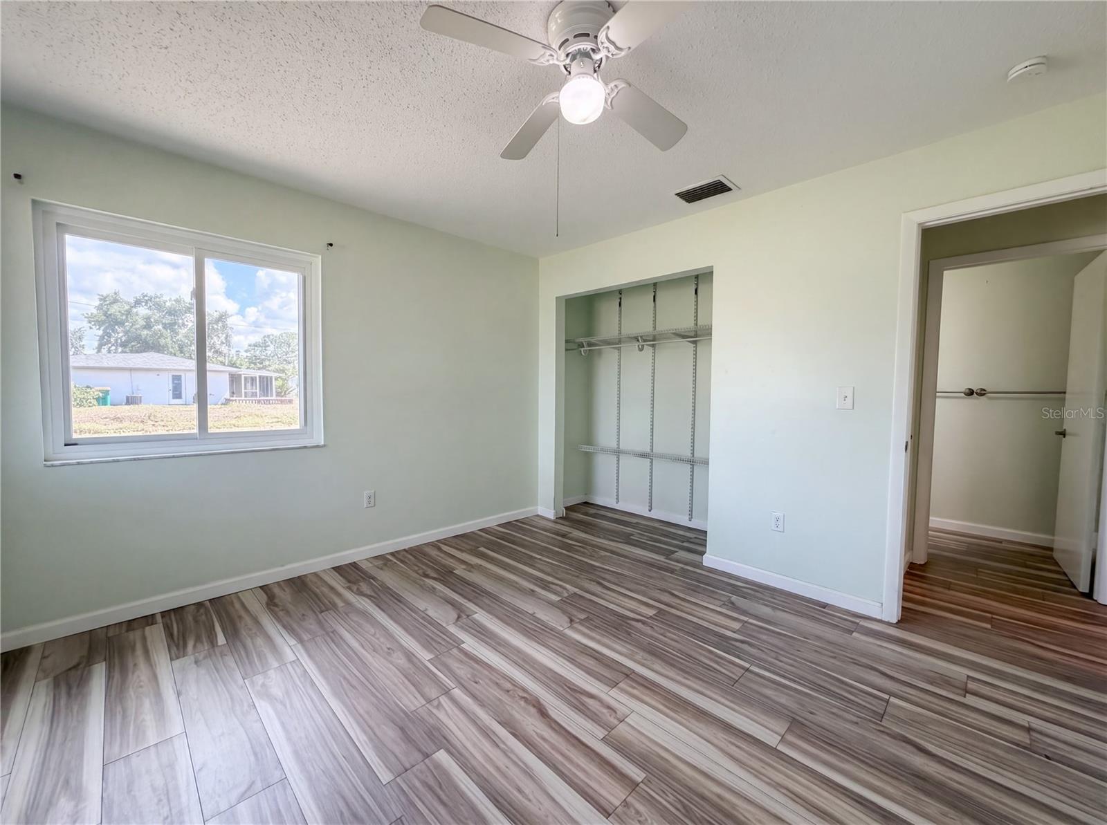 3260 Pinetree St Property Photo 14