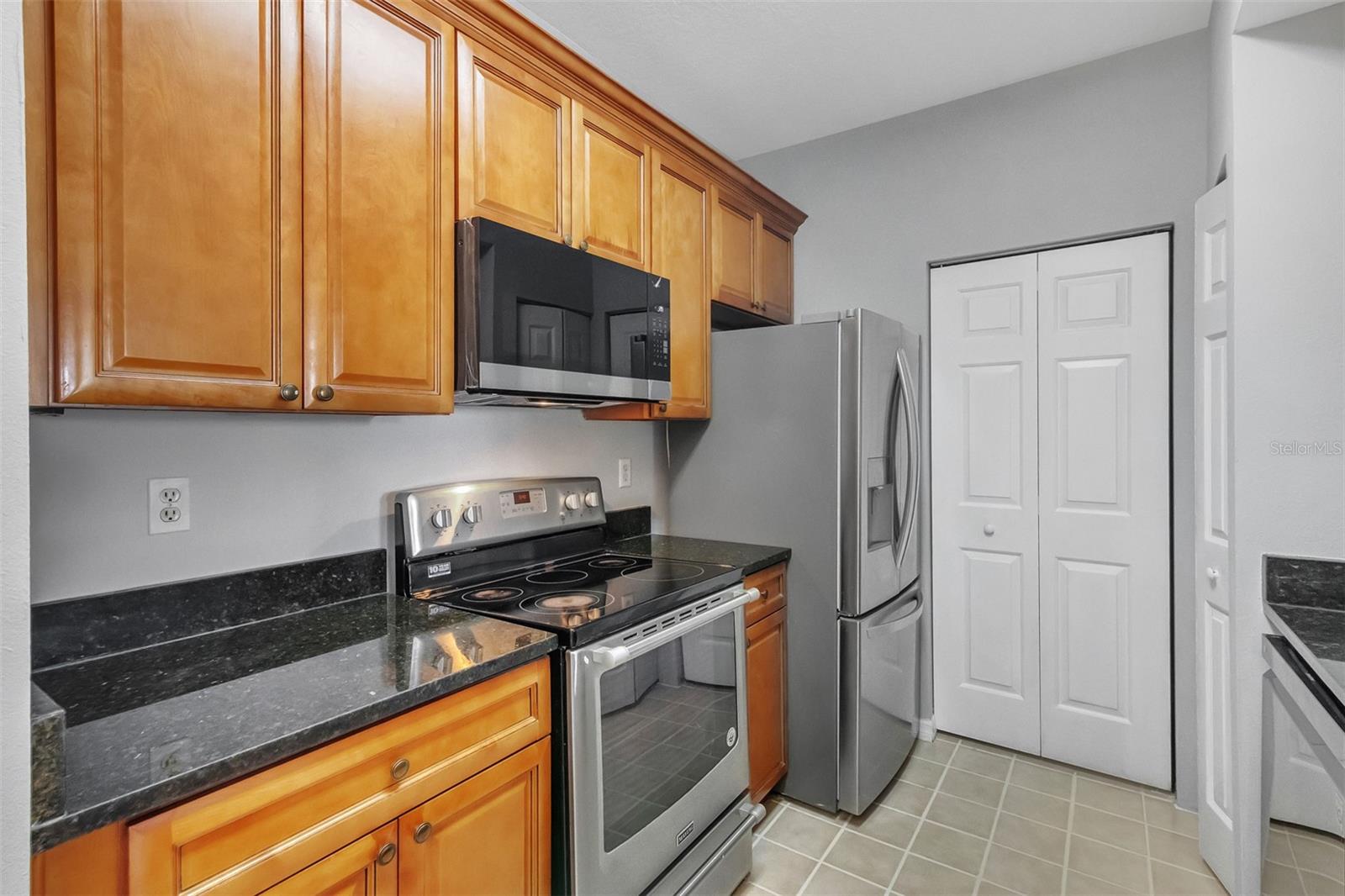 14226 Fredricksburg Dr #220 Property Photo 14