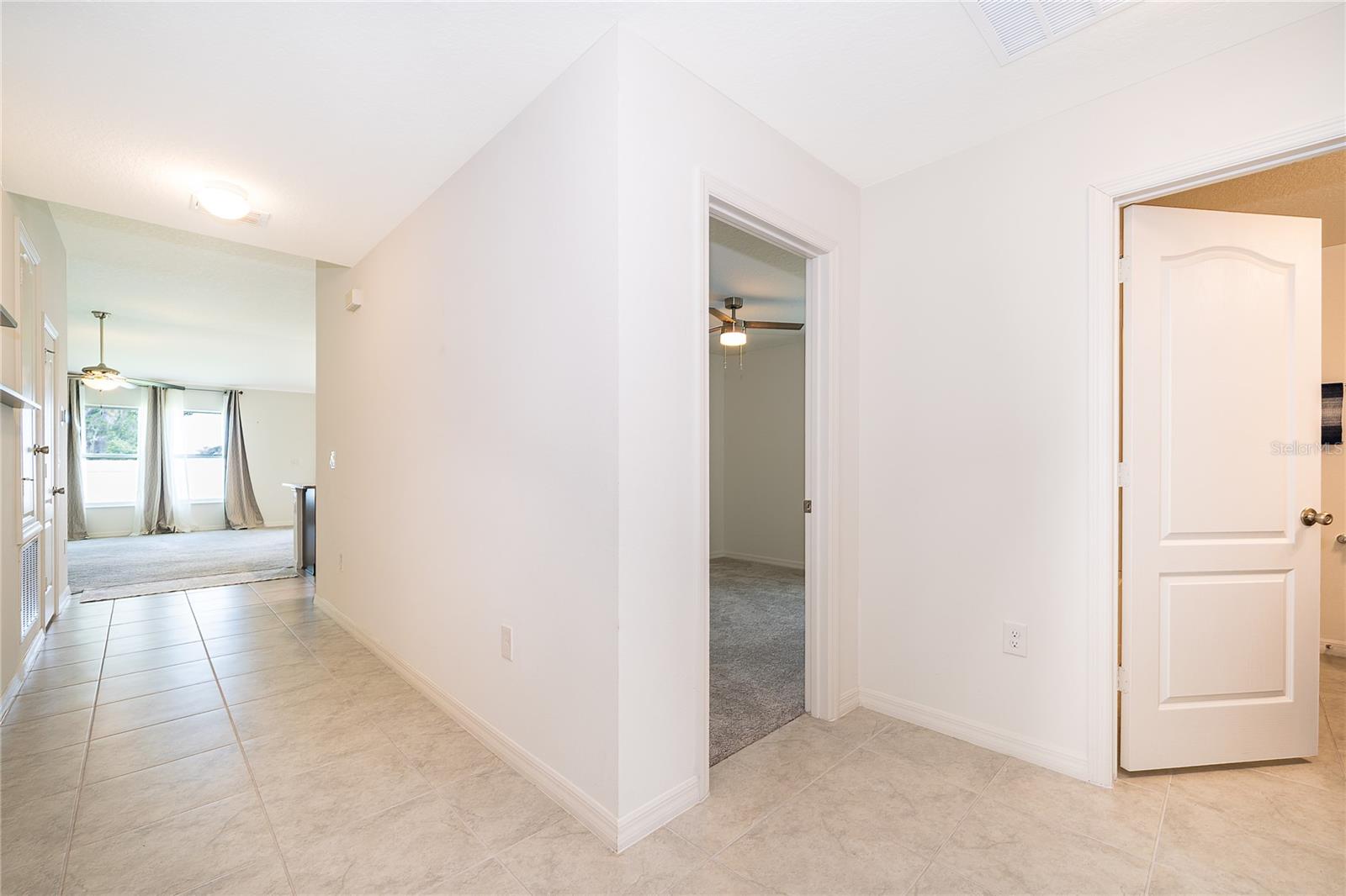 2405 Bulrush Dr Property Photo 5