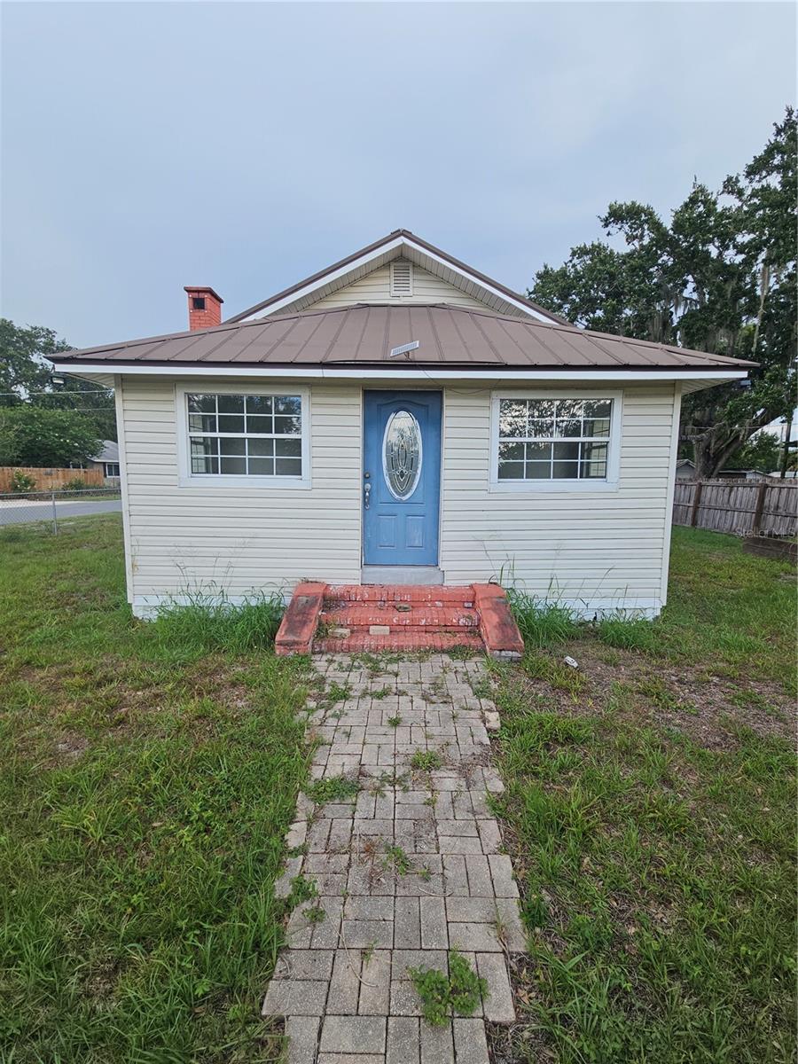 220 Dixie Hwy Property Photo 1