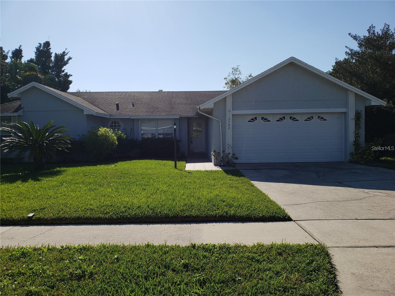 3792 Dunwich Ave Property Photo 2