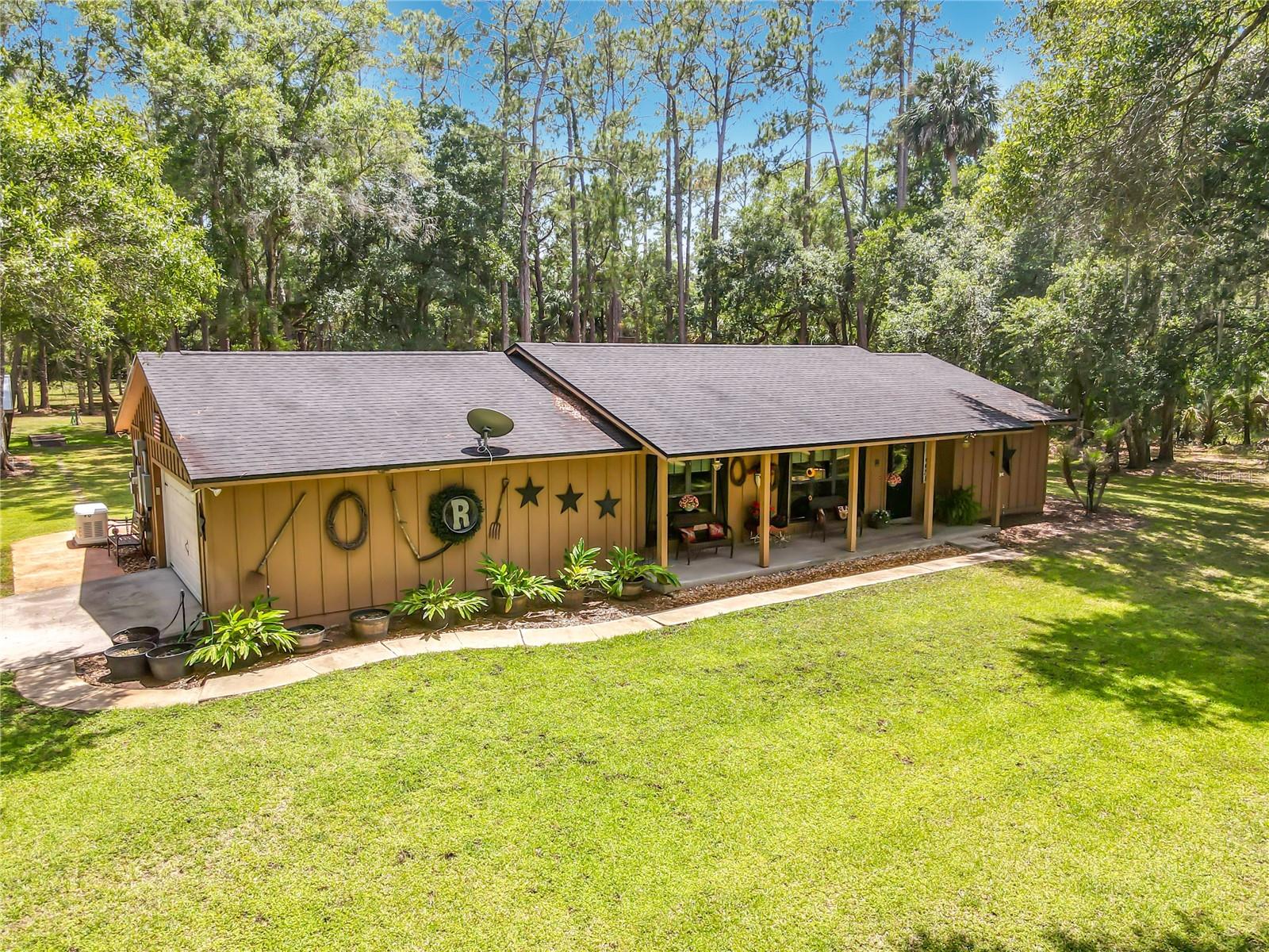 1395 Maytown Rd Property Photo 1