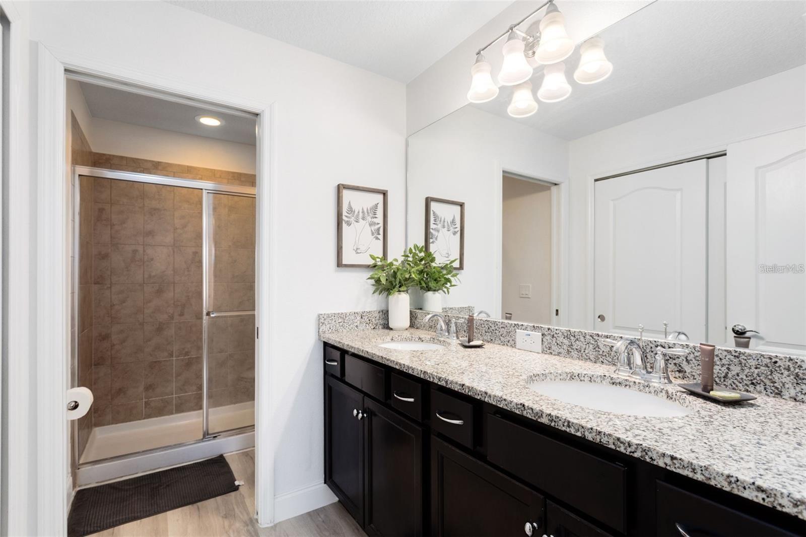 8932 Adriatico Ln Property Photo 16