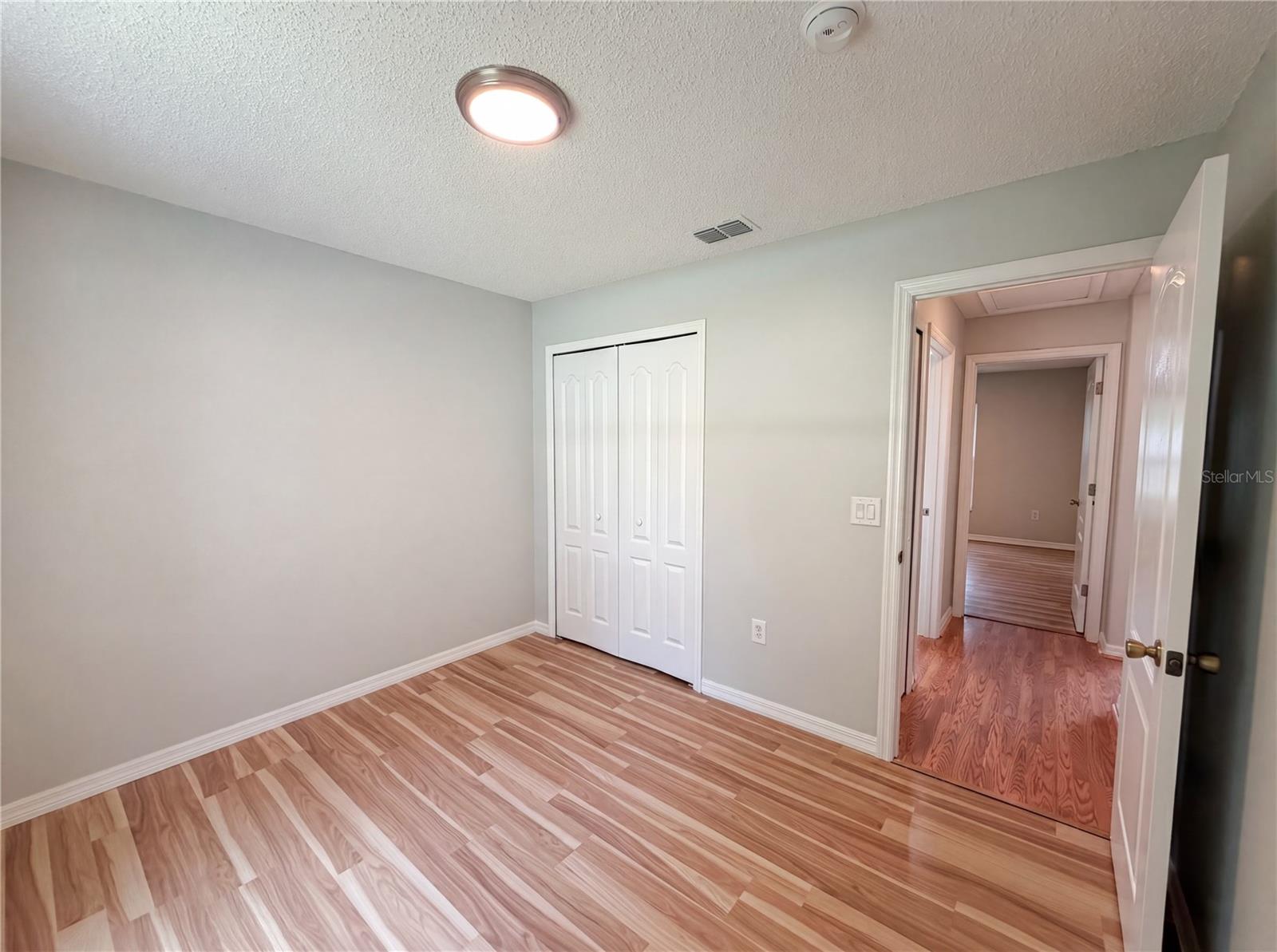 1360 Wildberry Ln Property Photo 11