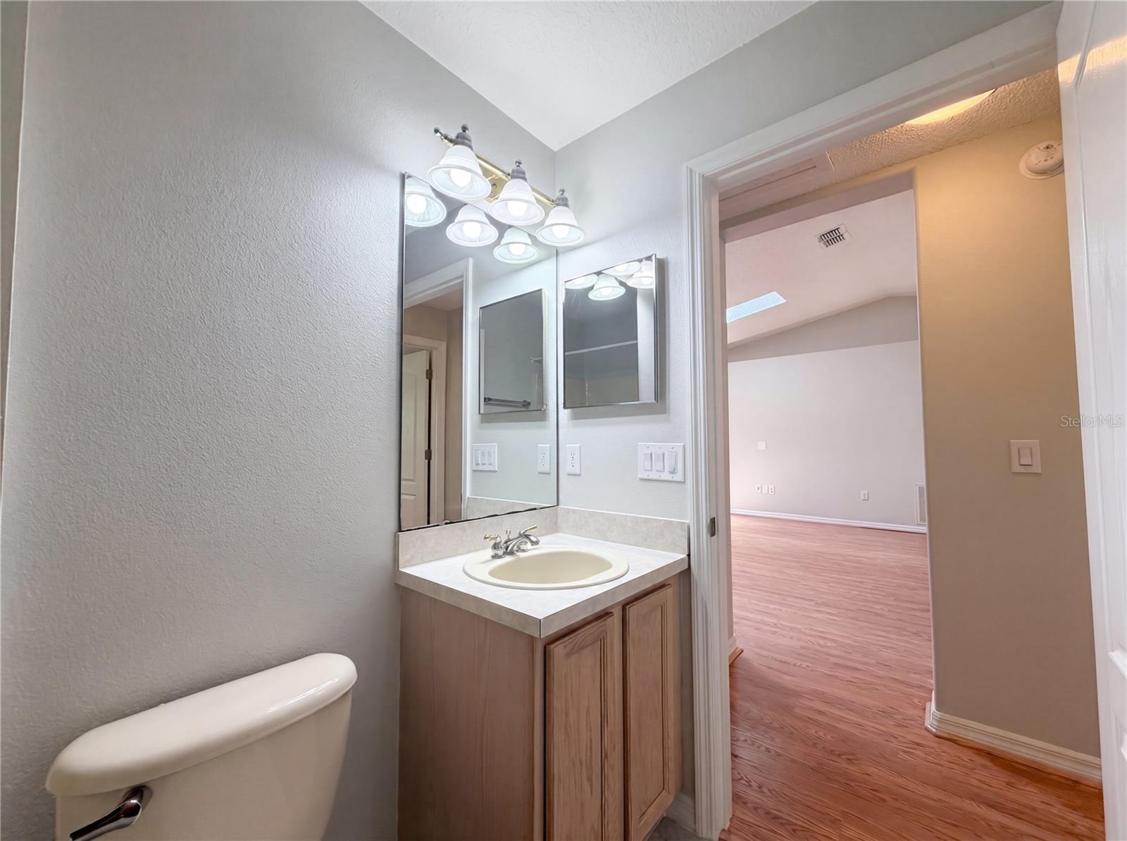1360 Wildberry Ln Property Photo 12