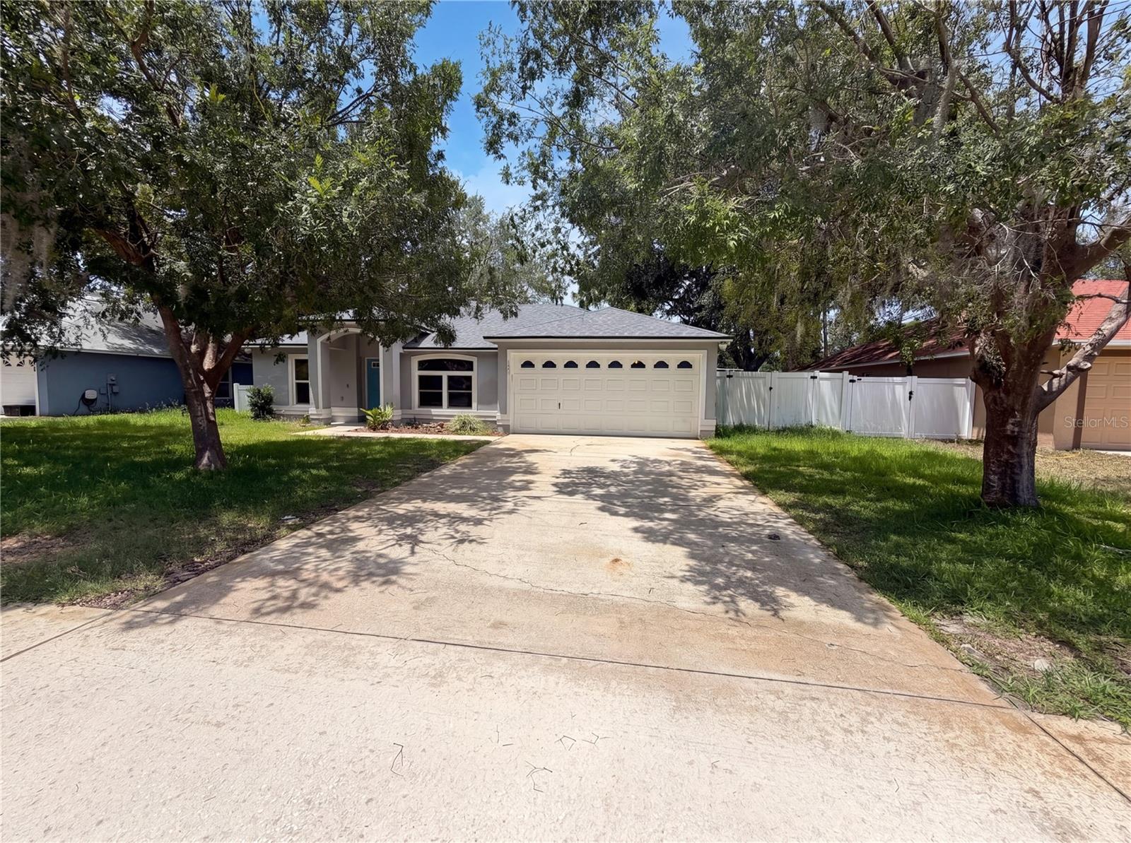 1360 Wildberry Ln Property Photo 17