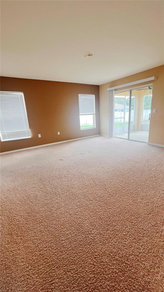 167 8th St Property Photo 5