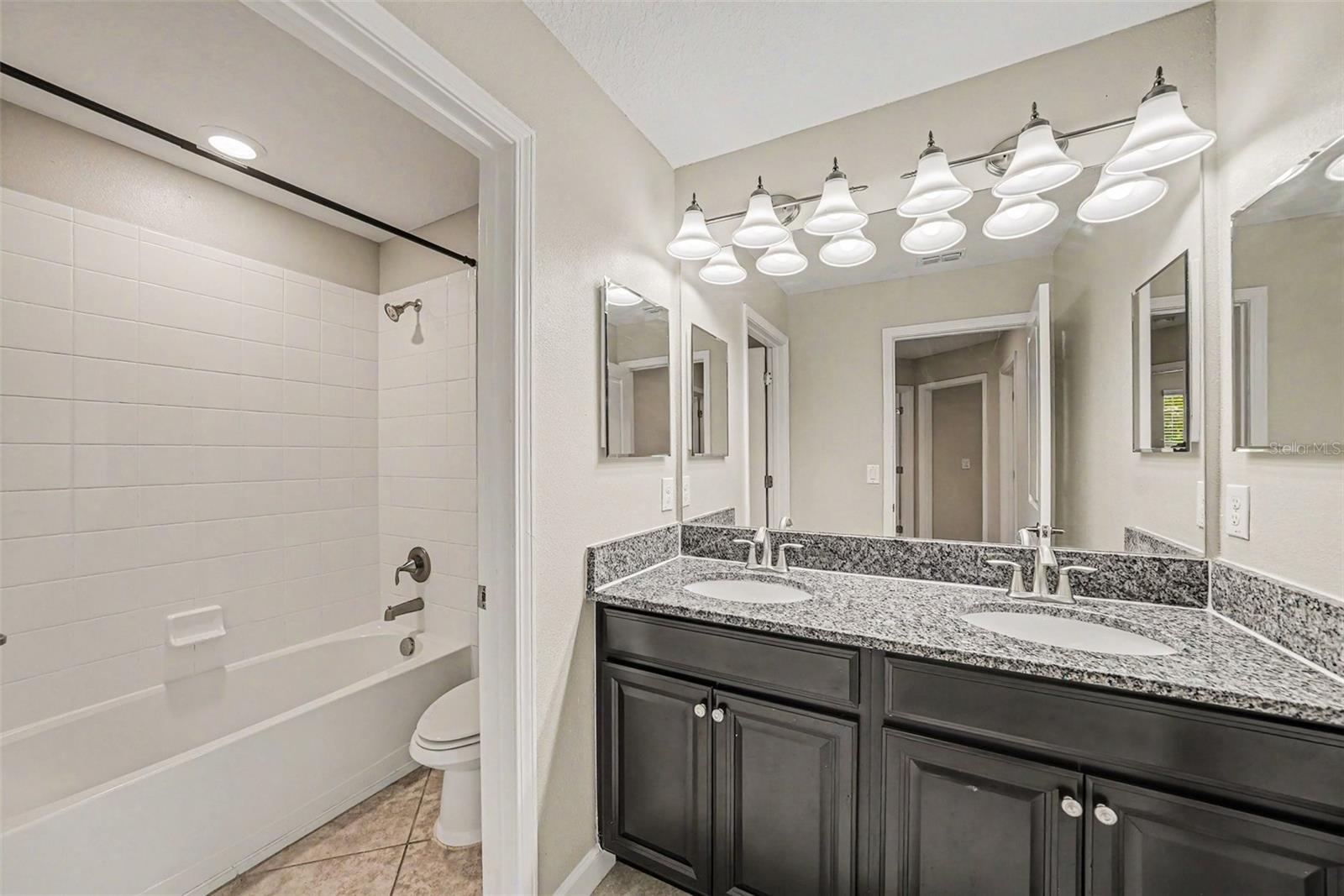 11809 Twilight Darner Pl Property Photo 24