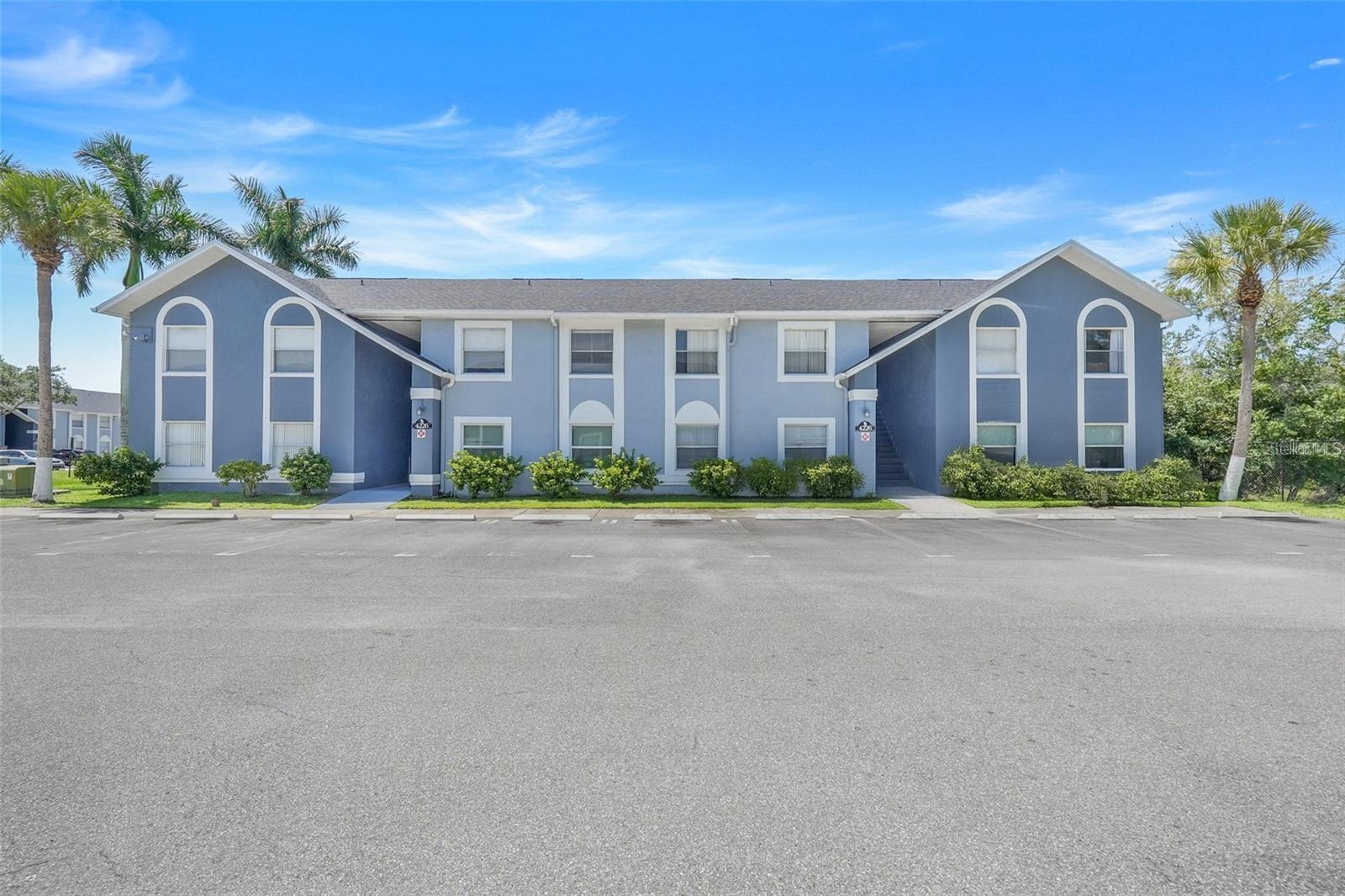 4252 PERSHING POINTE PL #5