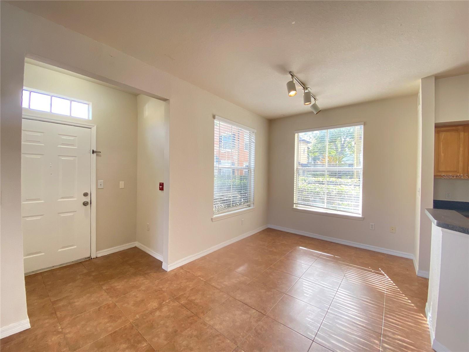 6025 Westgate Dr #2512 Property Photo 5