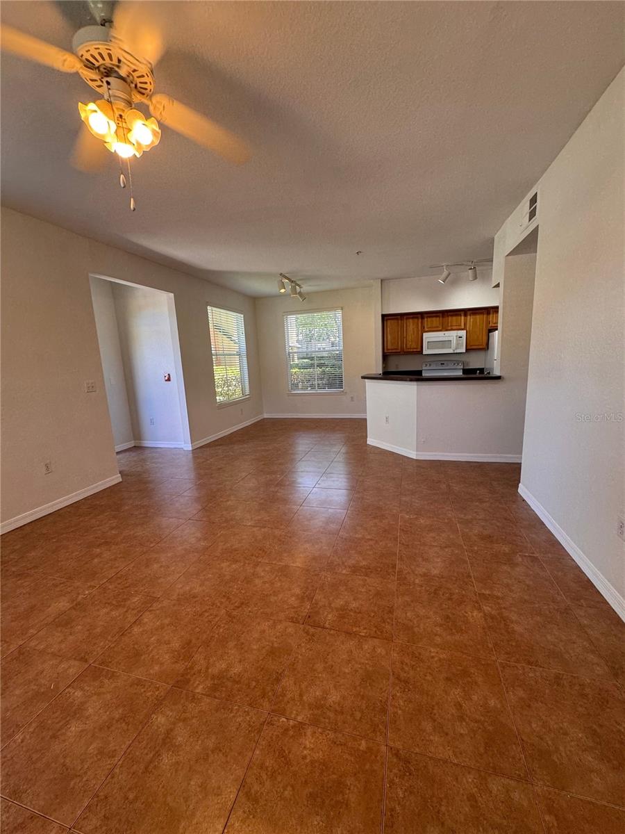 6025 Westgate Dr #2512 Property Photo 7