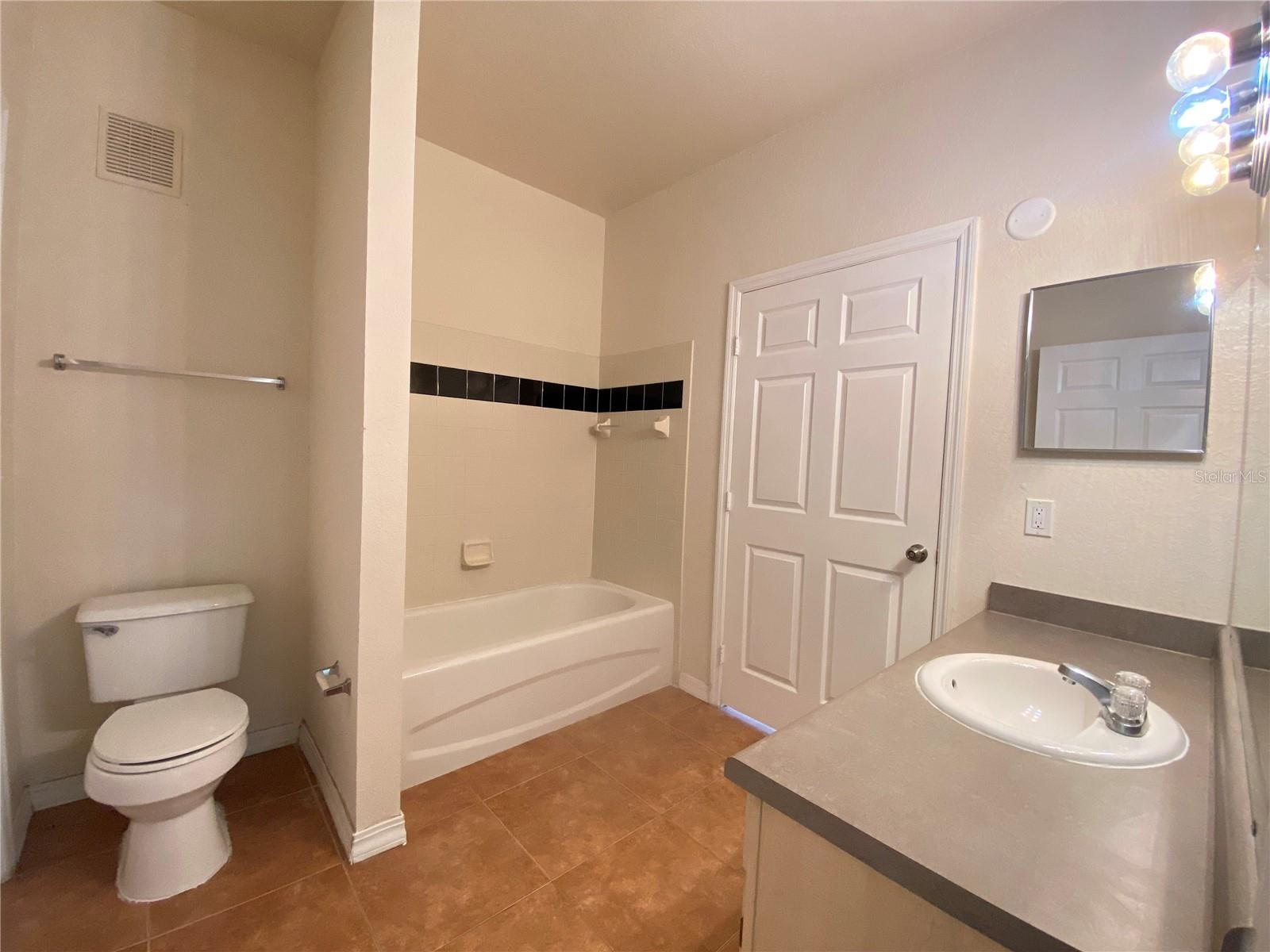 6025 Westgate Dr #2512 Property Photo 22