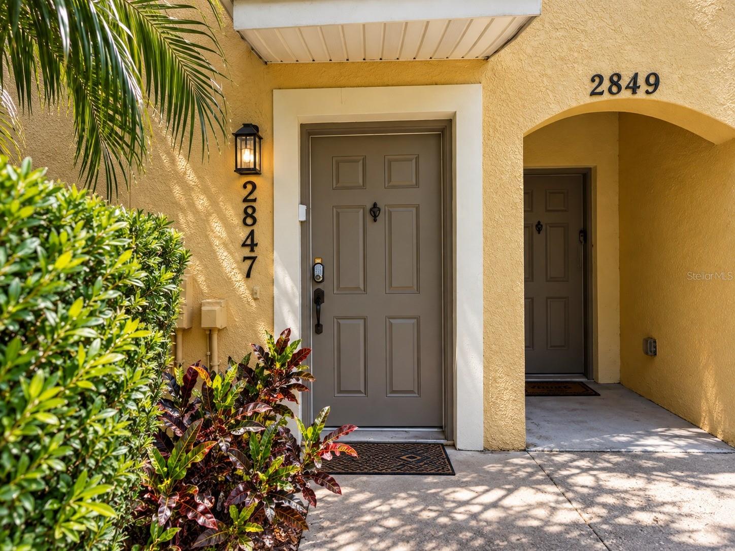2847 Oakwater Dr #2847 Property Photo 1