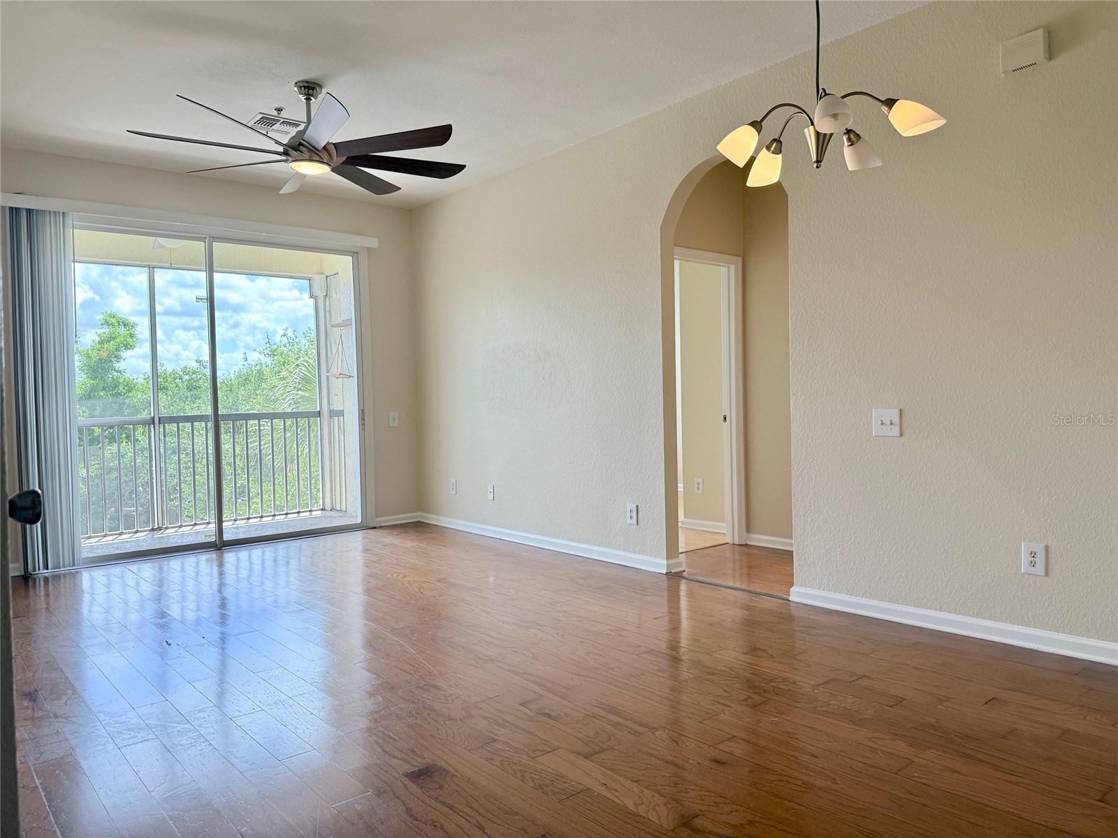 3190 Dante Dr #301 Property Photo 10