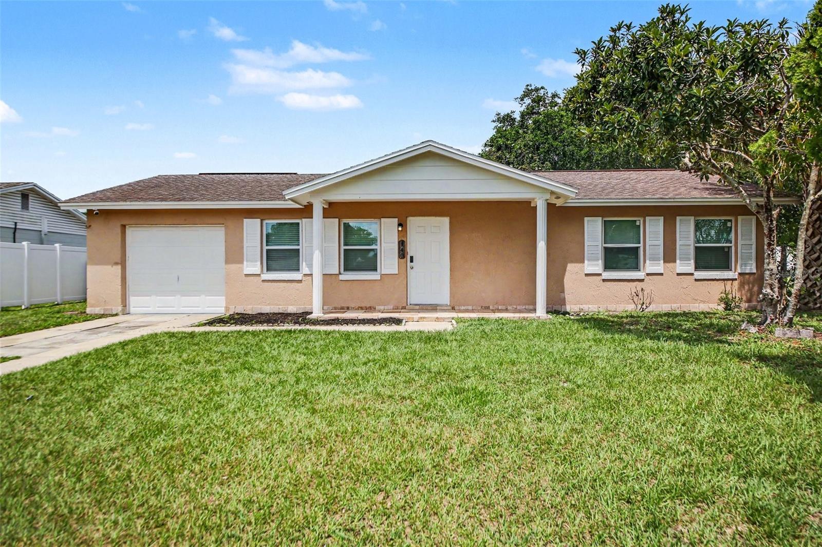 140 Guaymas Dr Property Photo 1