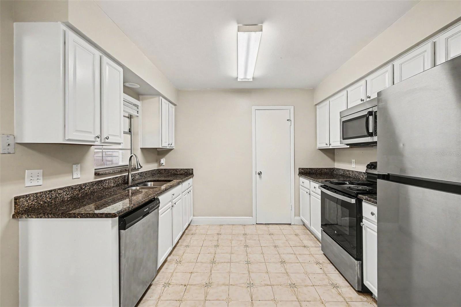 140 Guaymas Dr Property Photo 7