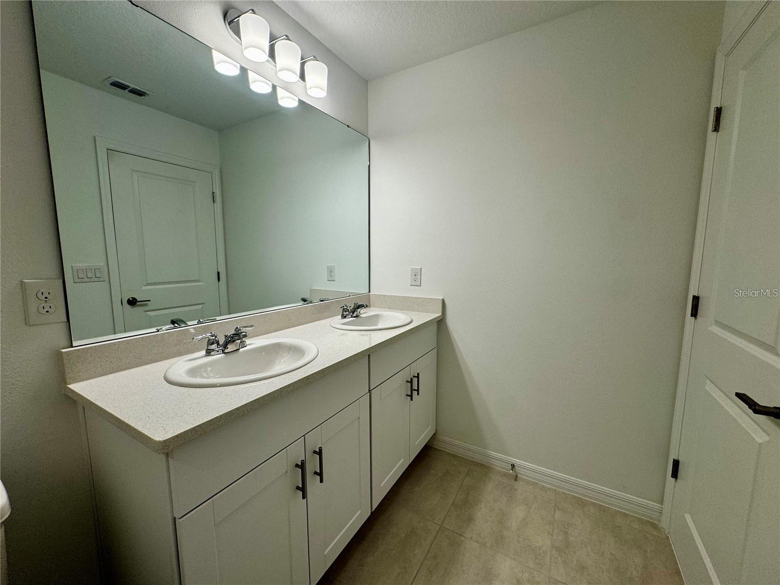 3037 Canary Ave Property Photo 19
