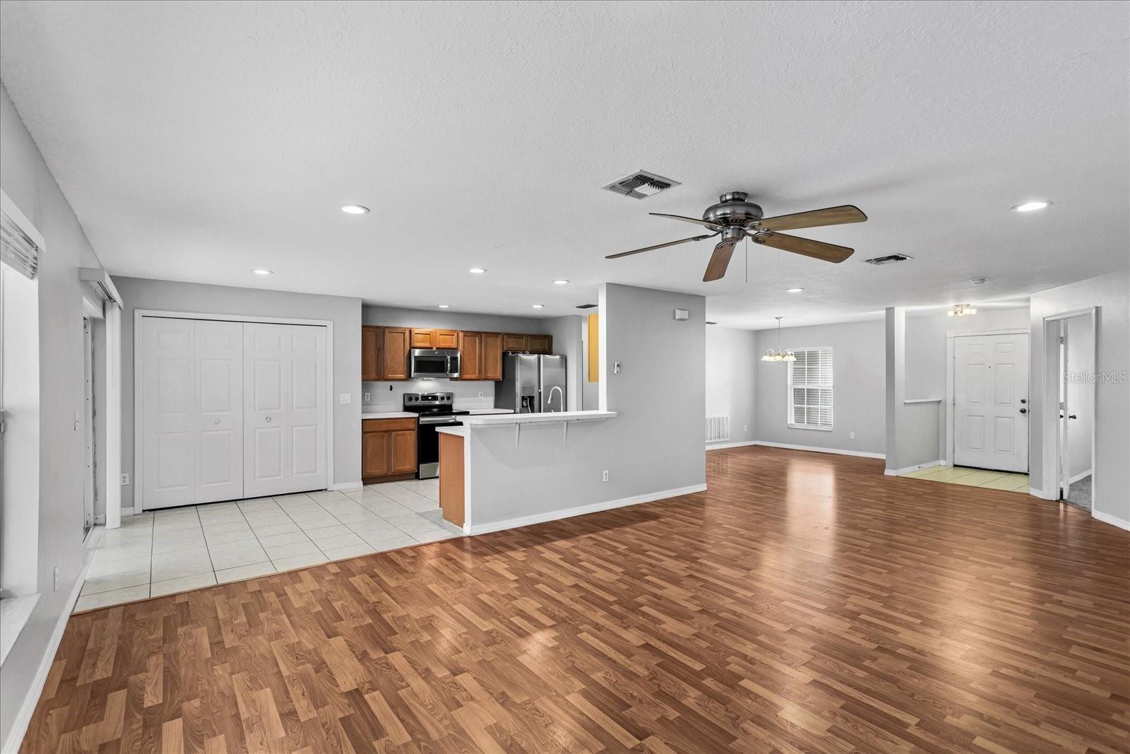 1882 Vale Dr Property Photo 8