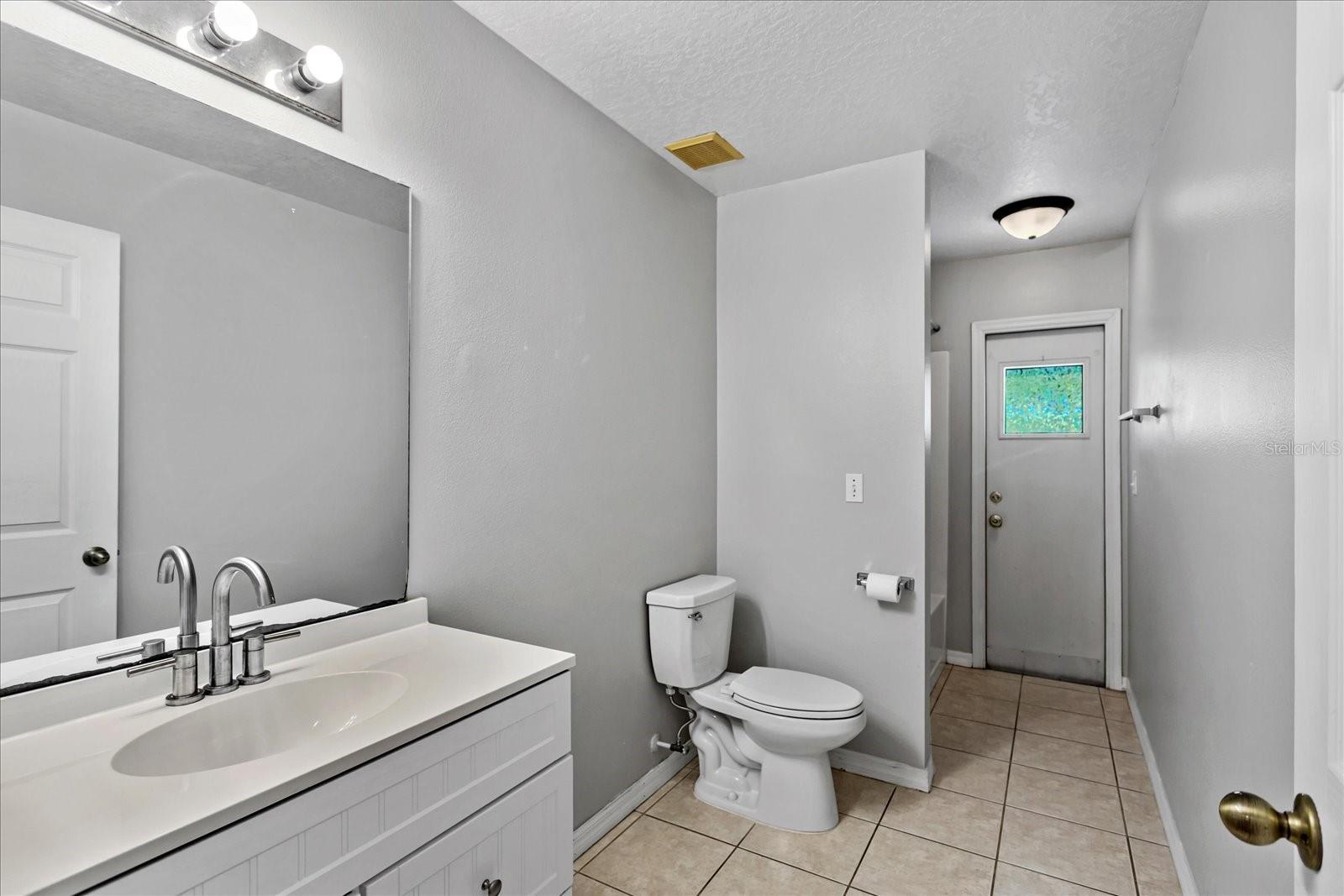 1882 Vale Dr Property Photo 23