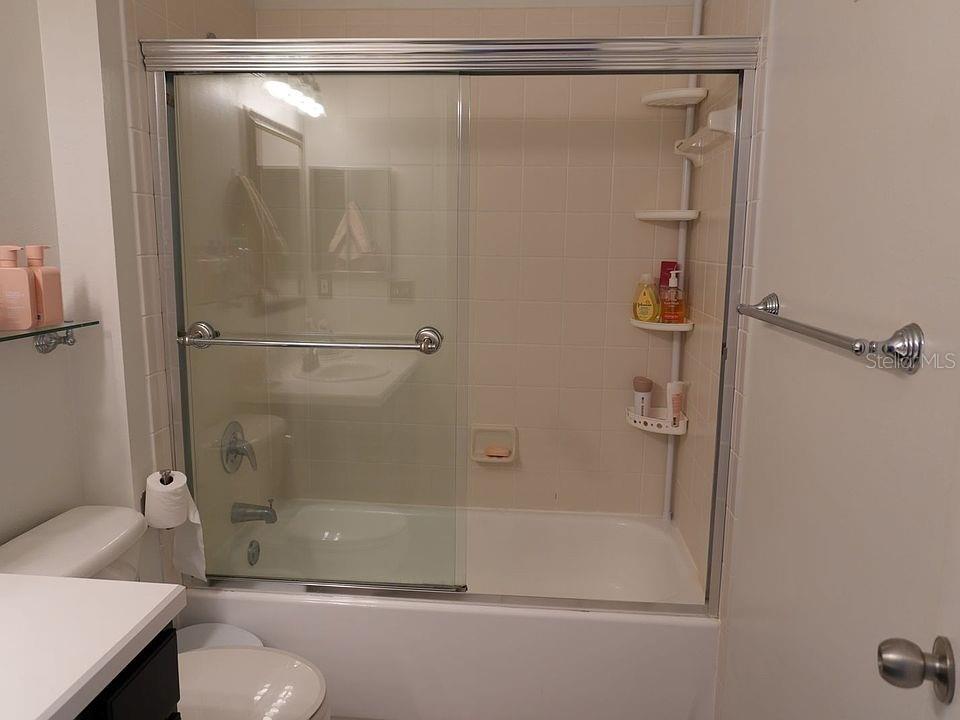 1004 Waterside Dr #1004 Property Photo 5