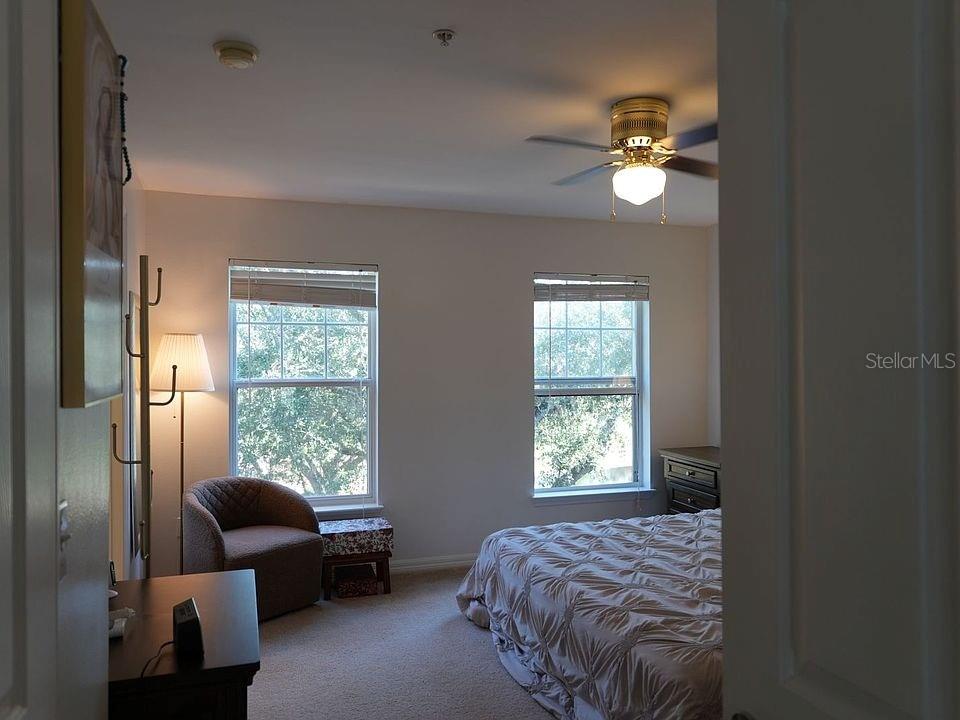 1004 Waterside Dr #1004 Property Photo 7