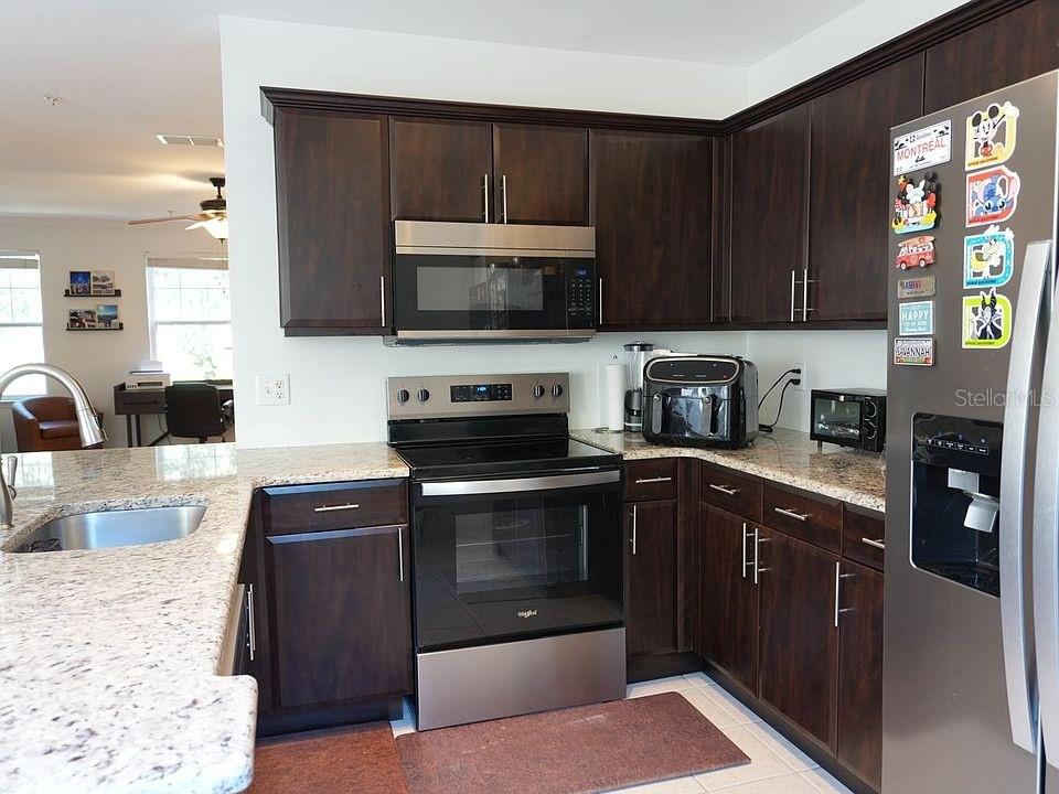 1004 Waterside Dr #1004 Property Photo 28
