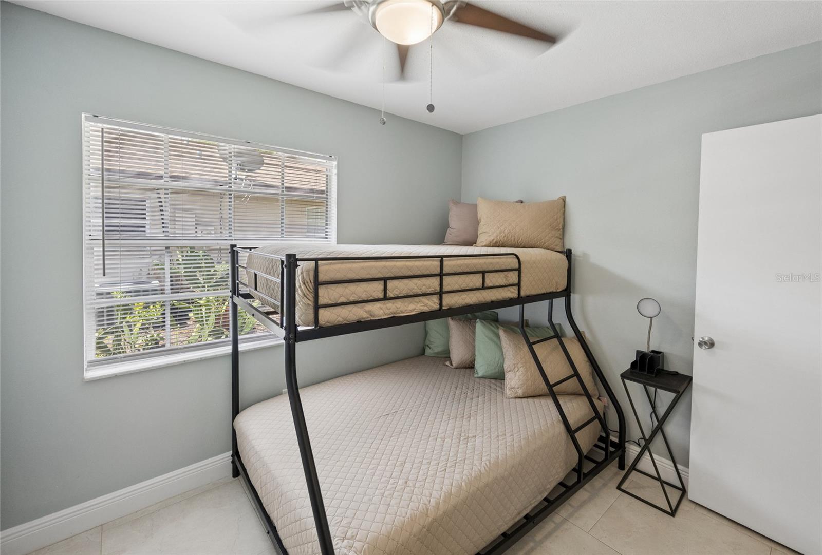 536 Hibiscus Way #7b Property Photo 16