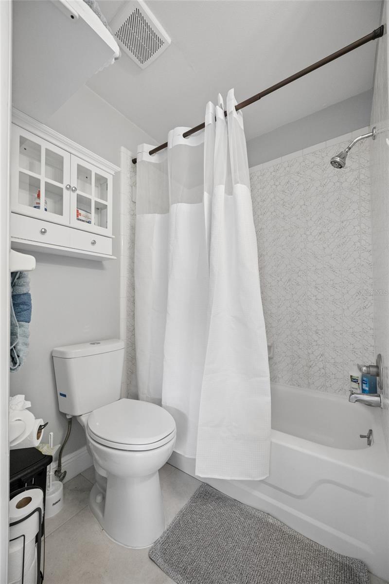 536 Hibiscus Way #7b Property Photo 24