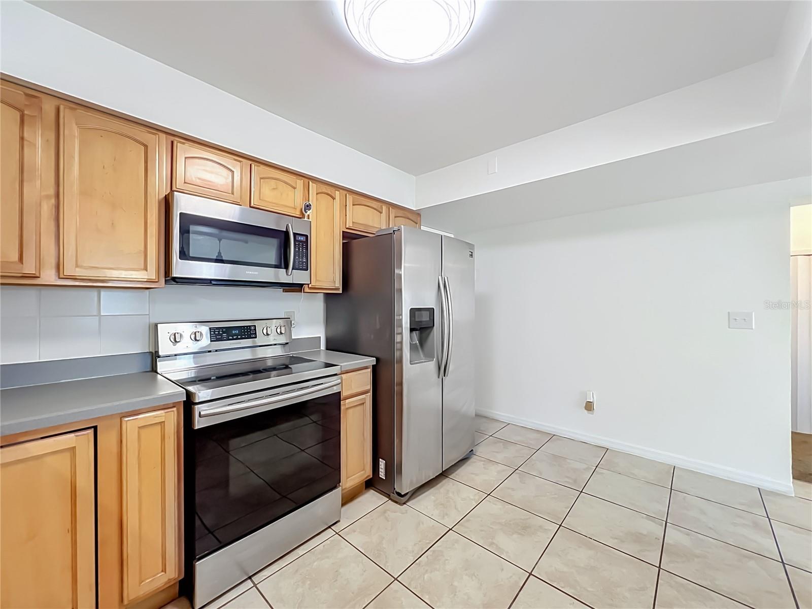 3312 S Forest St Property Photo 8