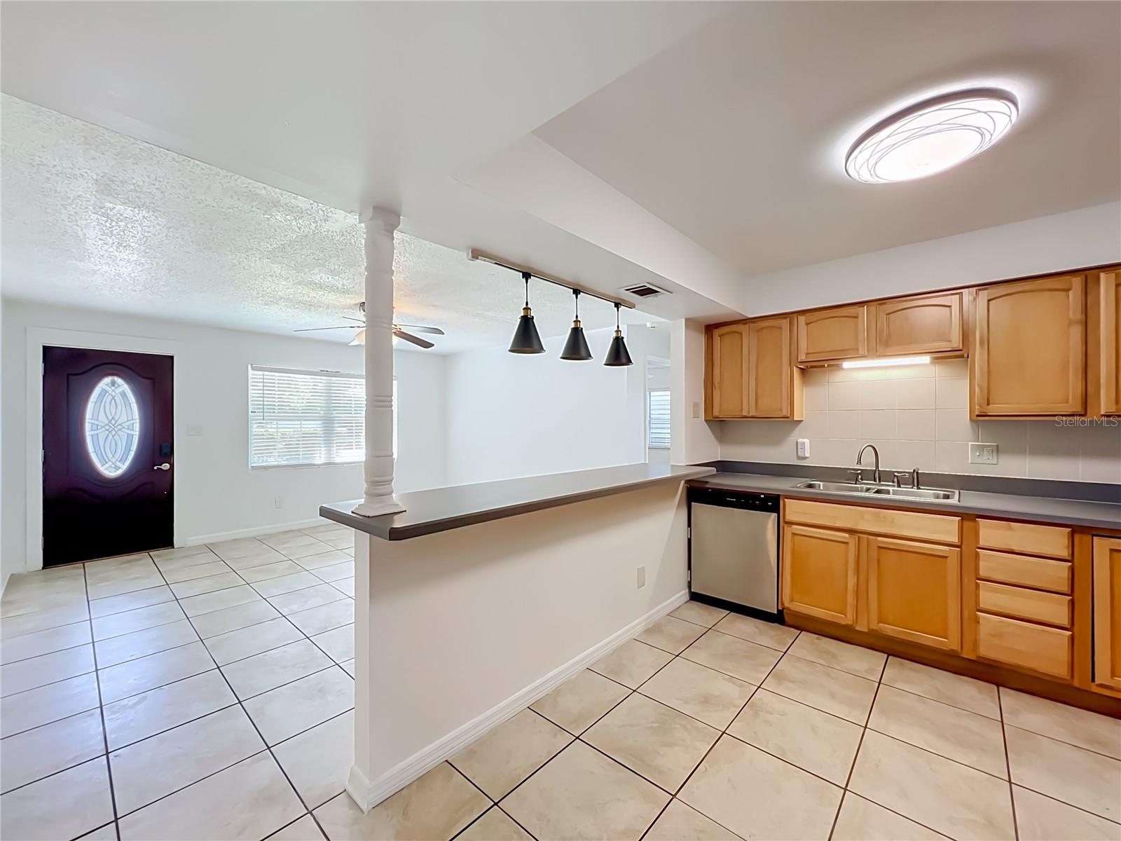 3312 S Forest St Property Photo 10