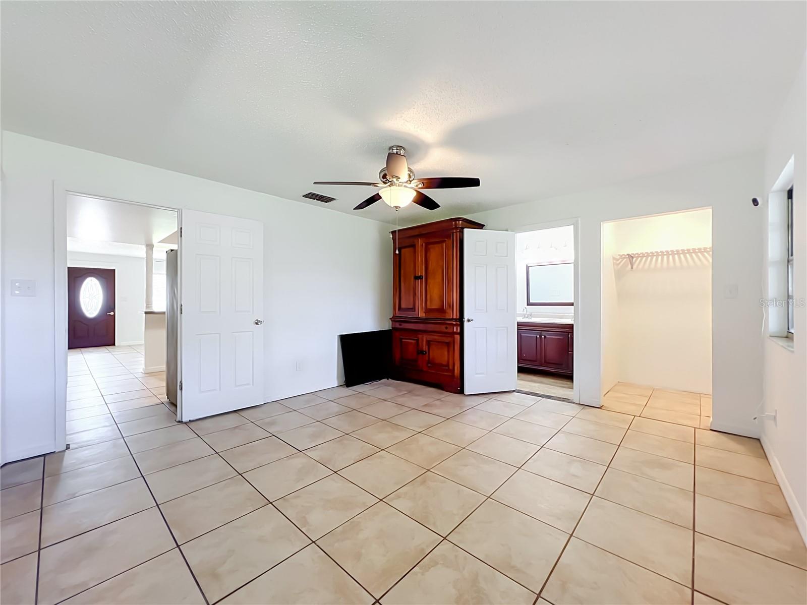 3312 S Forest St Property Photo 13