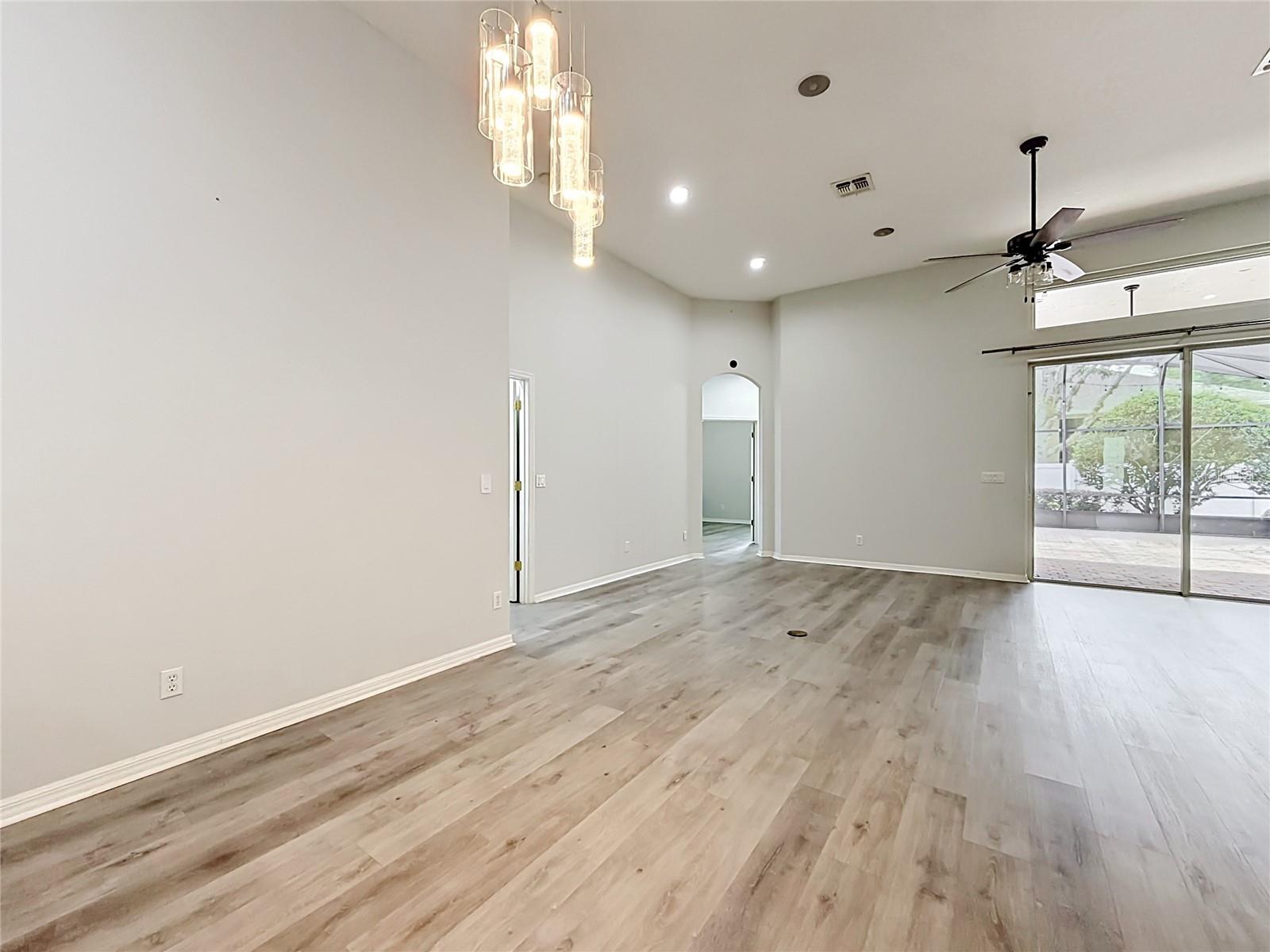 2432 Emerald Rose Way Property Photo 24