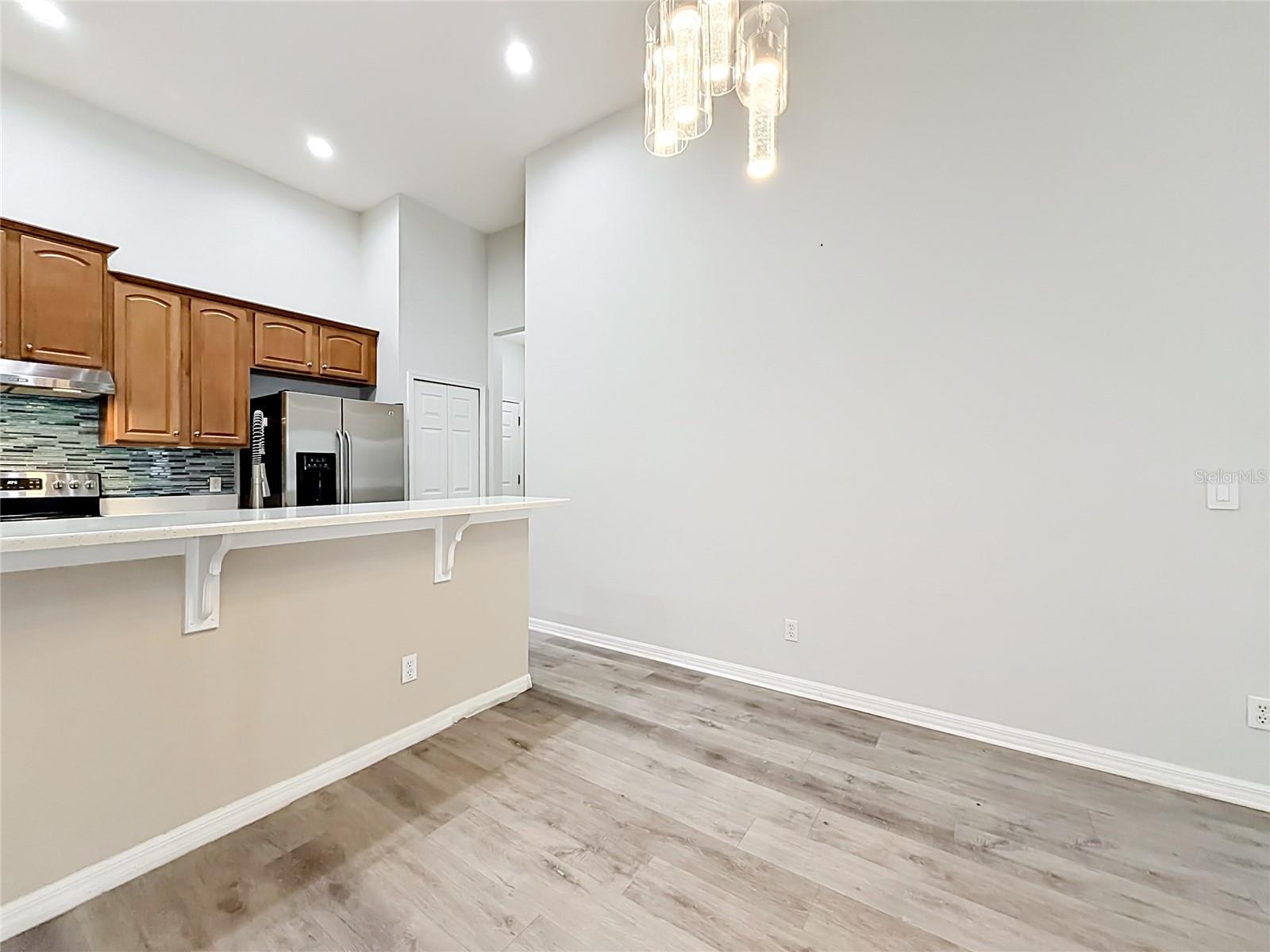 2432 Emerald Rose Way Property Photo 25