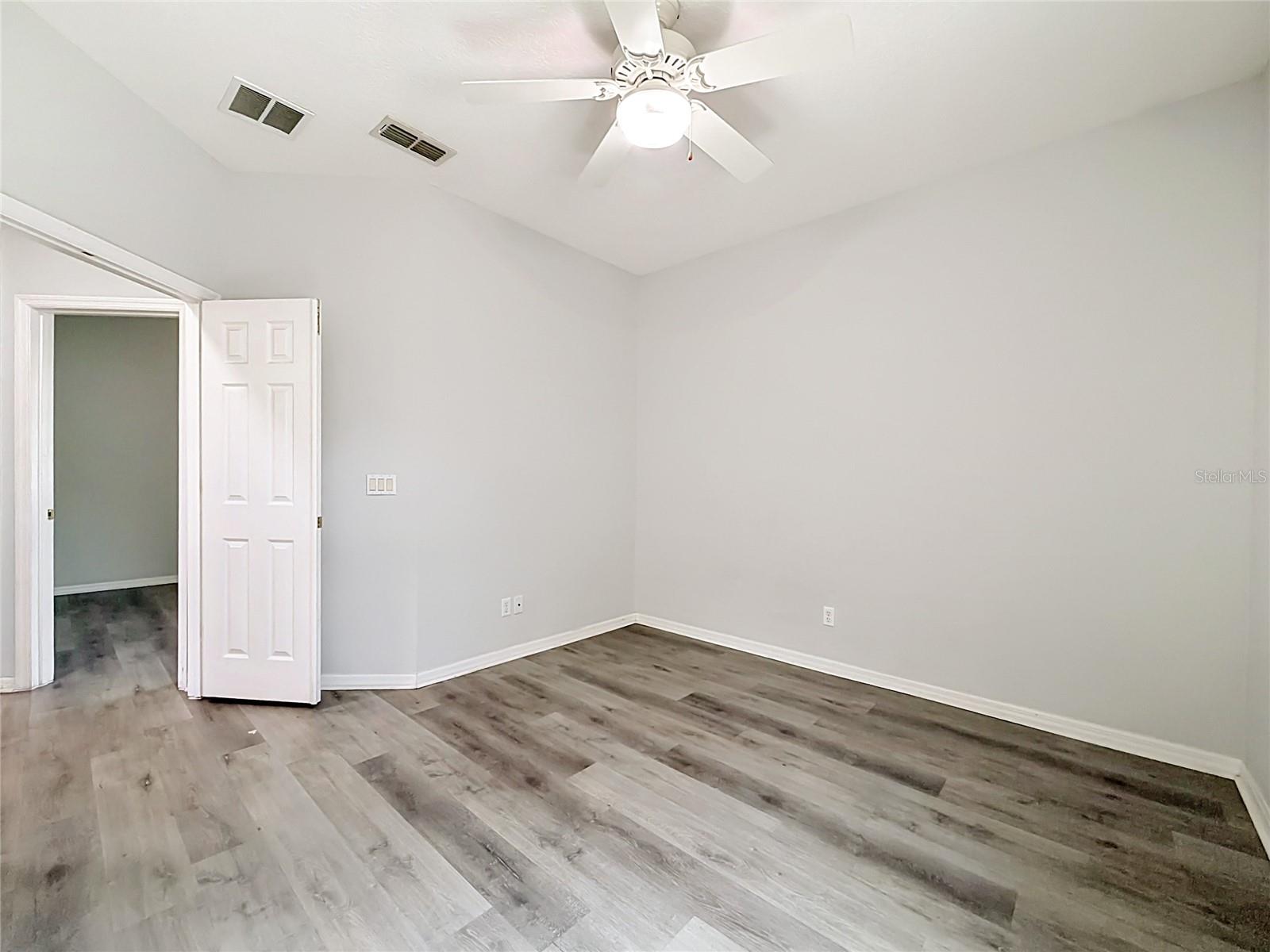 2432 Emerald Rose Way Property Photo 38