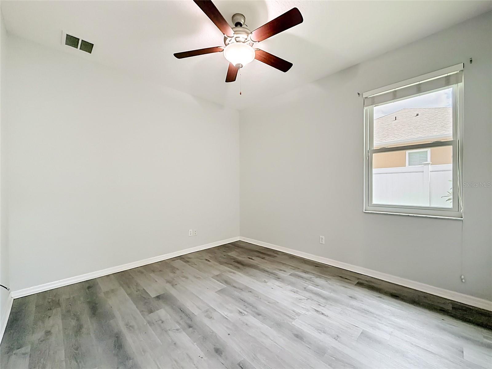 2432 Emerald Rose Way Property Photo 41