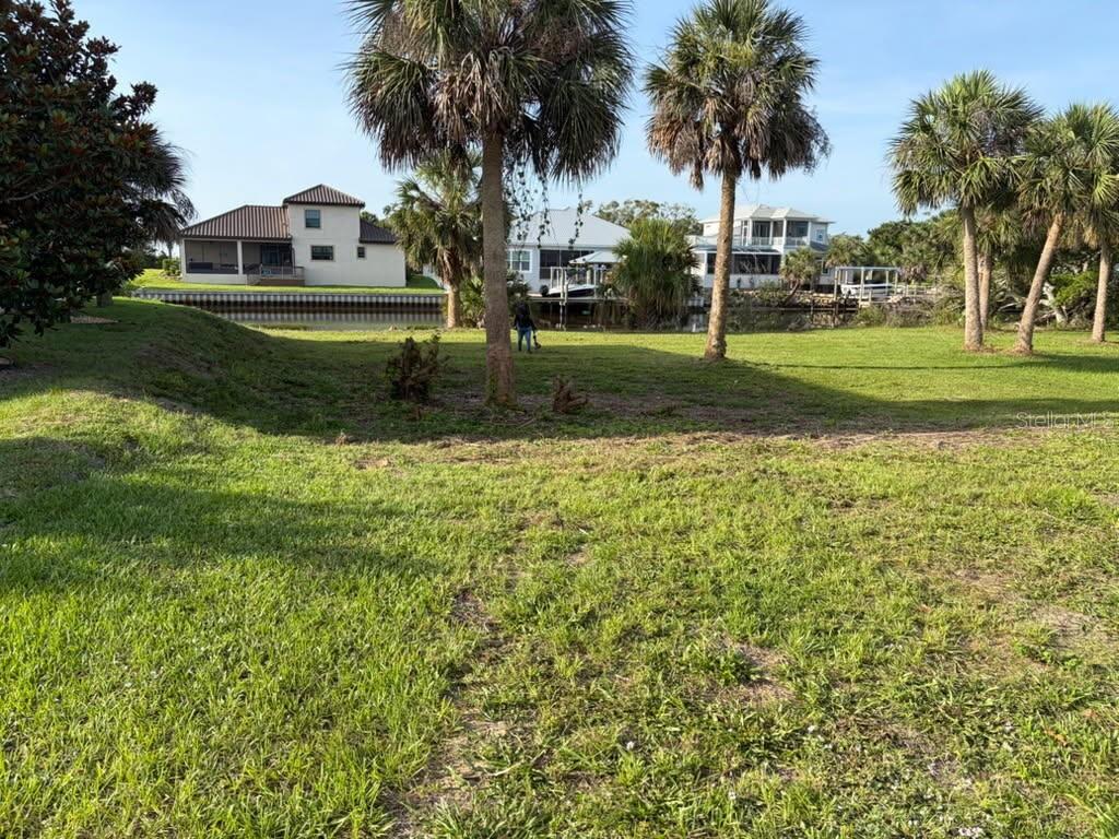128 SEASIDE PT Property Photo 1