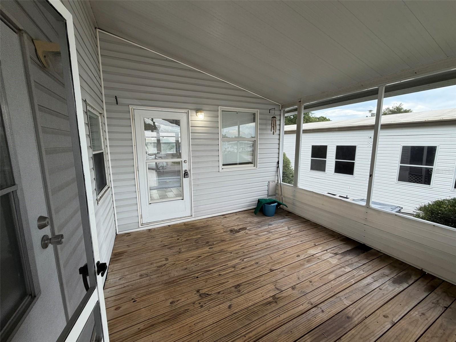 50989 Highway 27 #33 Property Photo 3