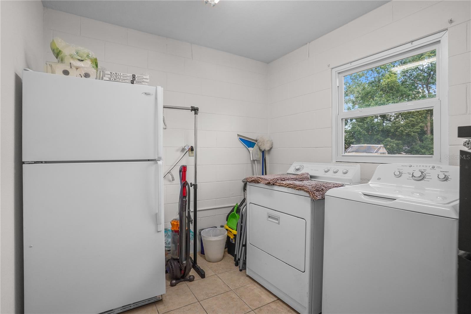 110 Devon Ct Property Photo 31