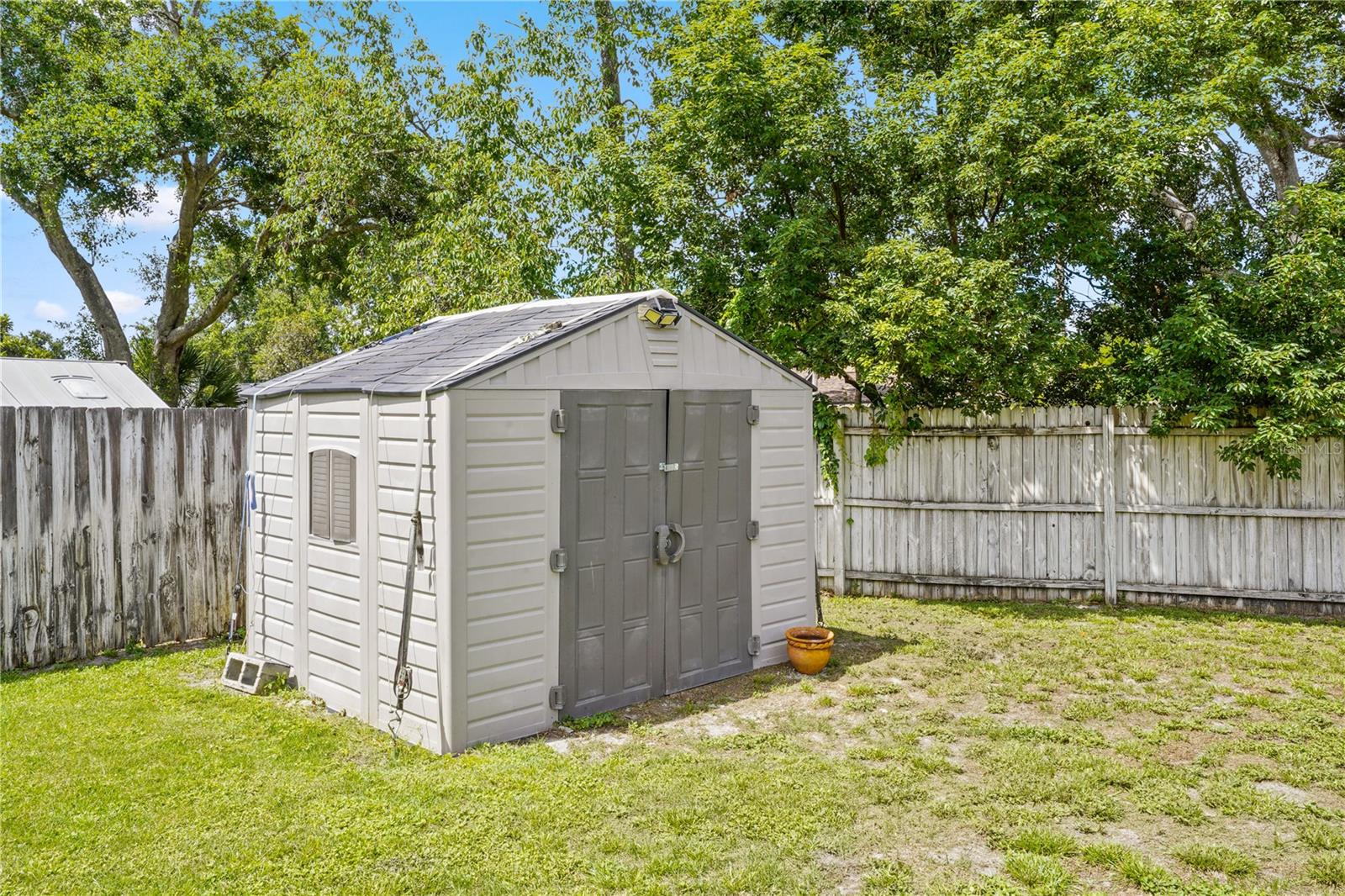 110 Devon Ct Property Photo 41
