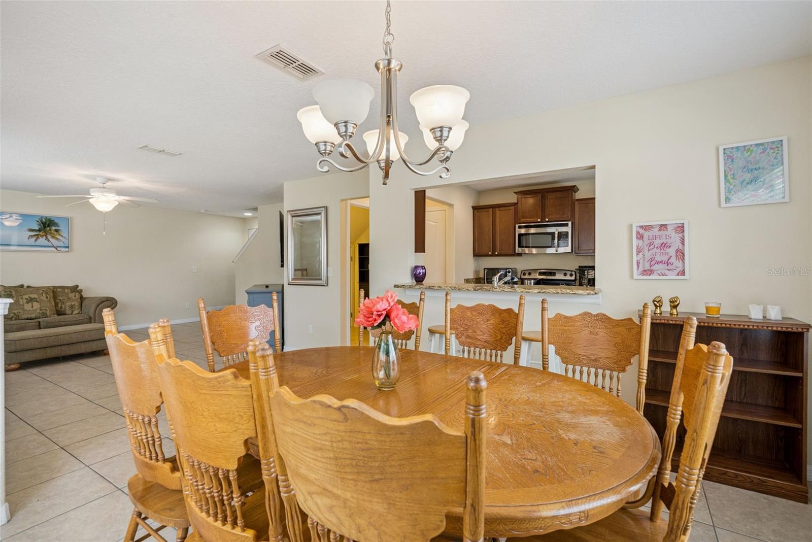 450 Carina Cir Property Photo 10